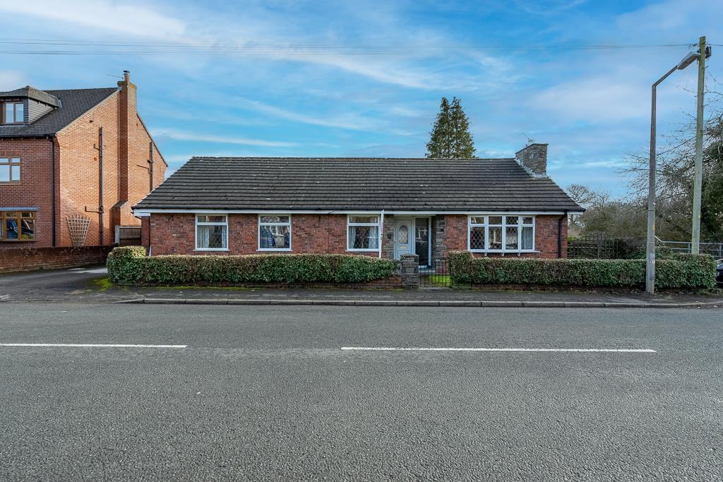 Moors Lane, Winsford CW Estate Agents